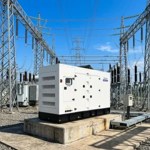550kW 688KVA Water Cool Super Diesel Silent Generator 50/60HZ Single/Three Phase Portable Generators DCEC