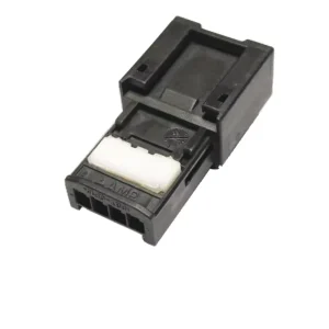 AH8047 0.7 11 Electrical Plastic Automotive Connector Male Wire Harness Auto Connector