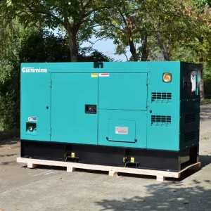 Powered by Engine Cummins 4B3.9-G2 30KVA 24kw Diesel Generator